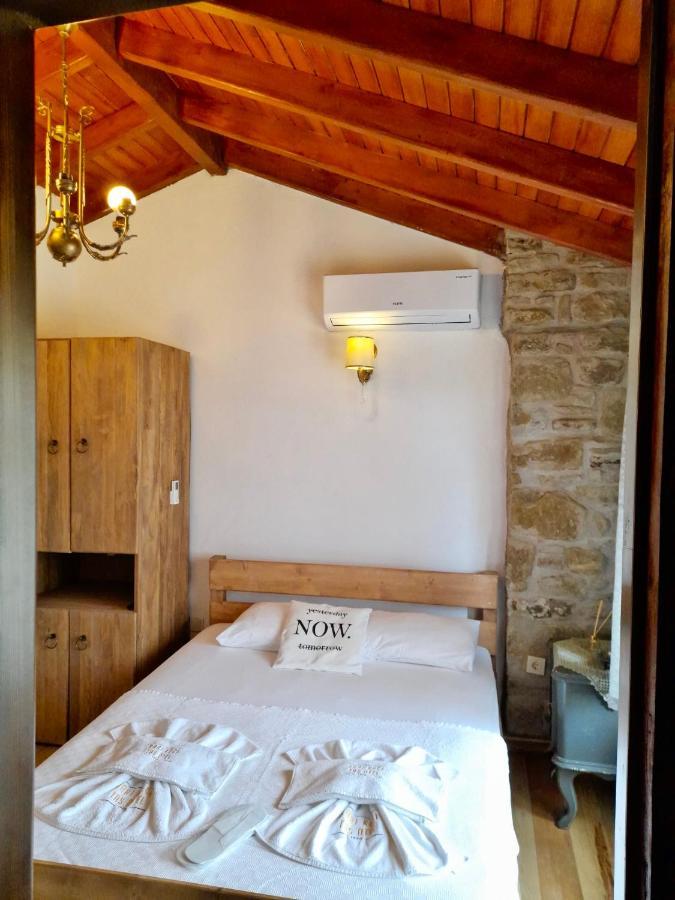 Sari Keci Tas Otel İmroz Exterior foto